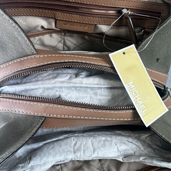 Michael Kors Raven Large Canvas Shoulder Bag Tote‎ Signature Green Signature NEW - Picture 16 of 16